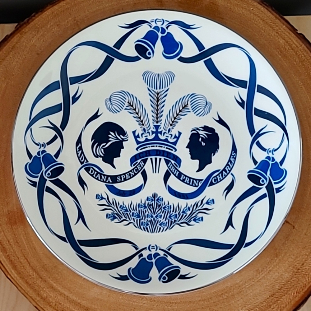 Vintage Wedgwood Prince Charles & Princess Diana Wedding plate